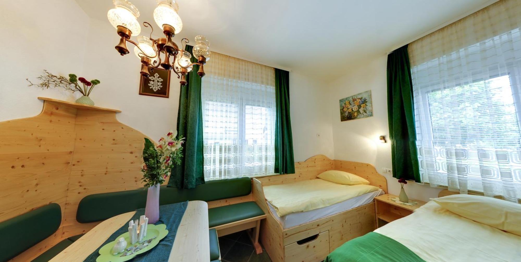 Хостел Mama'S House Церклье-на-Гореньскем Экстерьер фото