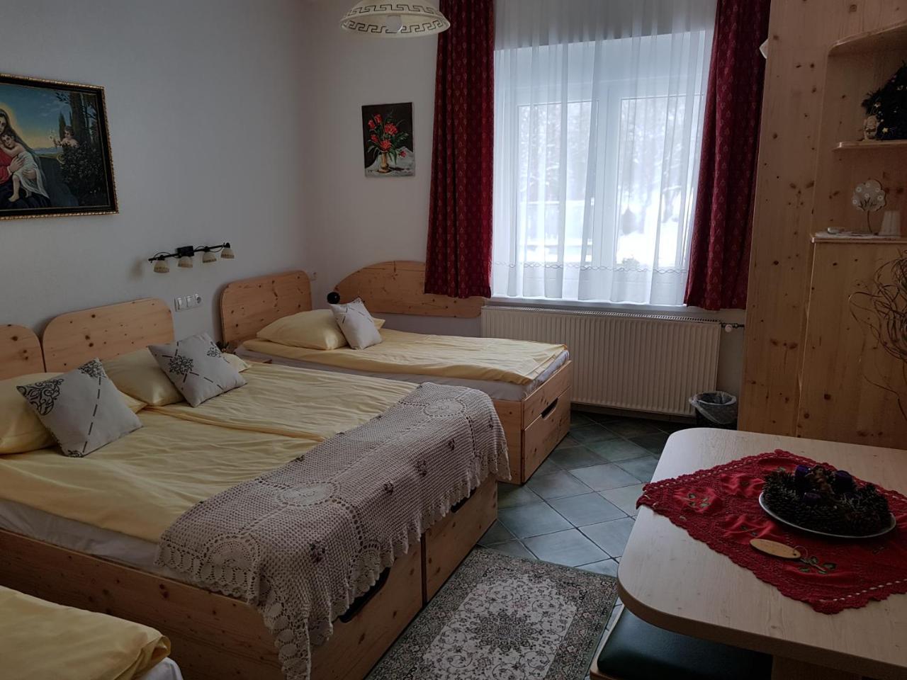 Хостел Mama'S House Церклье-на-Гореньскем Экстерьер фото